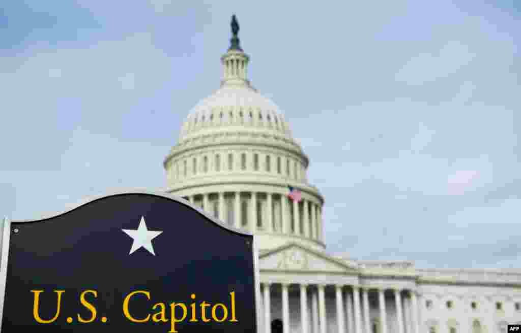 America a evitat în ultima clipă intrarea în incapacitate de plată.