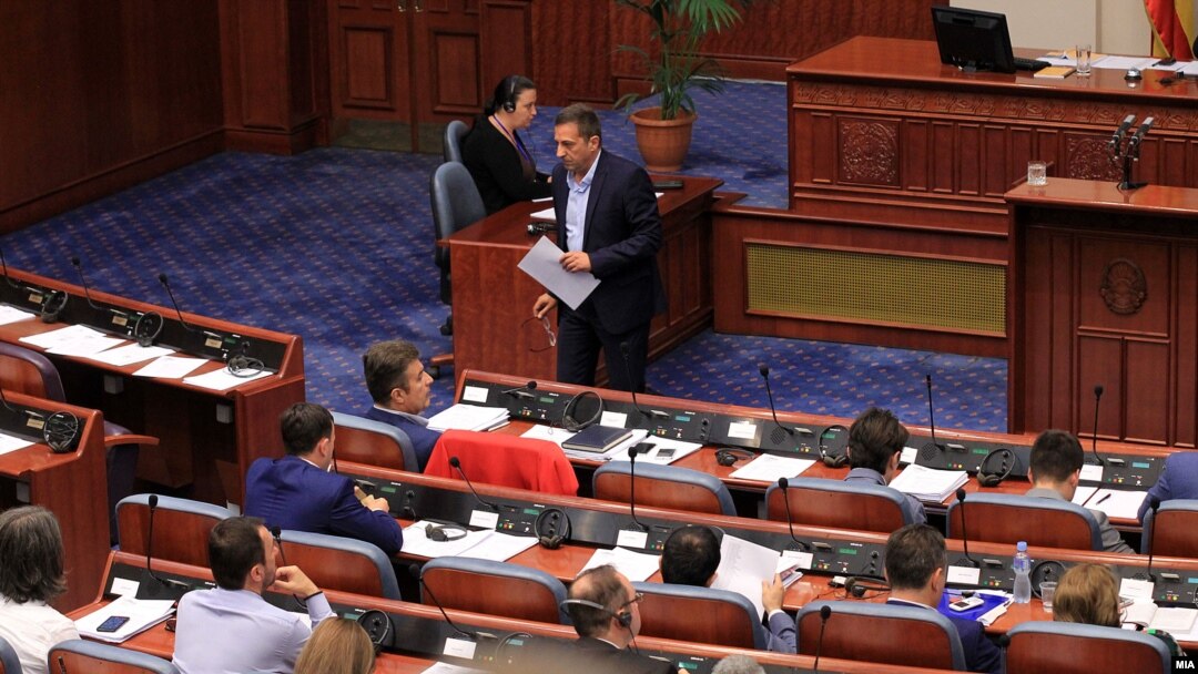 Архива - Расправа на Собранието за разрешување на Јавниот обвинител Марко Зврлевски. 