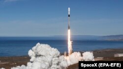 U.S. -- The Falcon 9 rocket lifts off while carrying a payload of 64 spacecraft during the Spaceflight SSO-A: SmallSat Express mission launch at Vandenberg Air Force Base in California, December 3, 2018