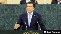 Саакашвили БМТ Бош Ассамблеясида нутқ сўзламоқда.