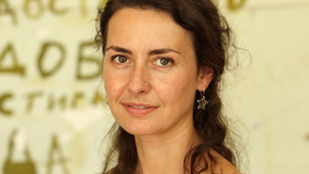 Гергана Димитрова, която иска да порасне, а заедно с нея - и публиката й
