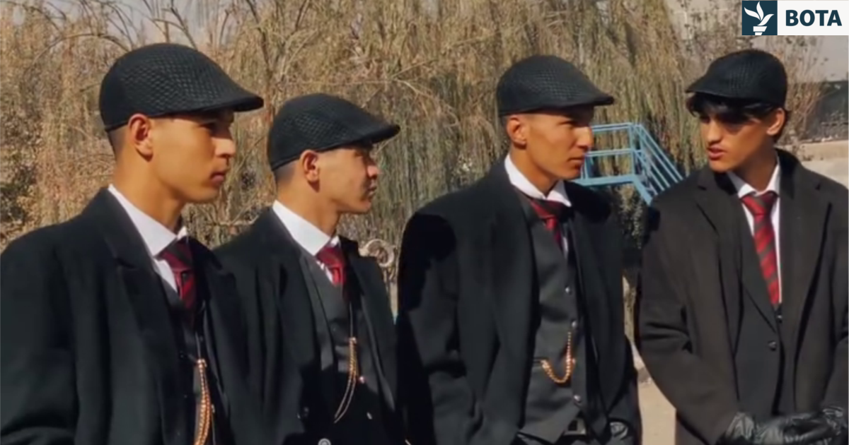 Talibanët i arrestojnë djemtë që vishen si personazhet e Peaky Blinders në Afganistan