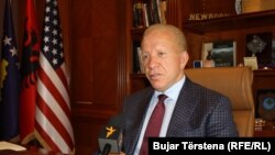 Шефoт на косовската дипломатија Беџет Пацоли 