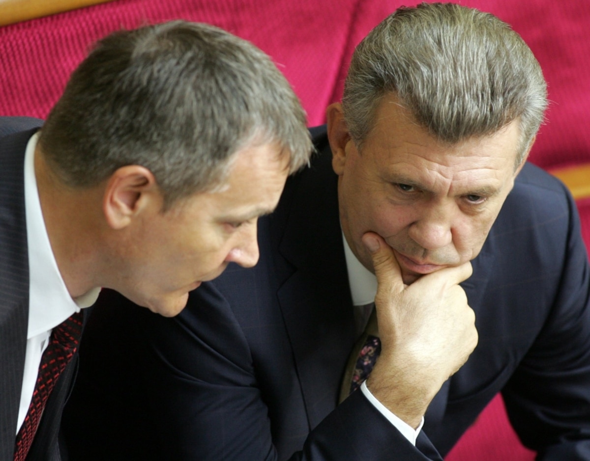 Москва фінансувала просування закону нардепів-«регіоналів», який «прирівнював російську мову до державної» – Схеми