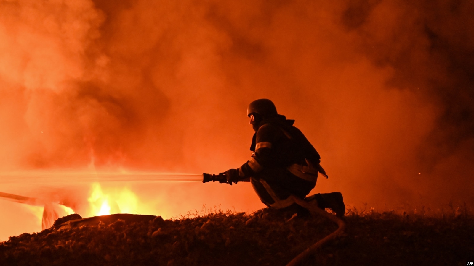 На Донеччині через удар РФ поранені четверо рятувальників – ДСНС