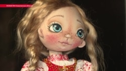 Женщина из Казахстана зарабатывает на лечение ребенку пошивом авторских кукол