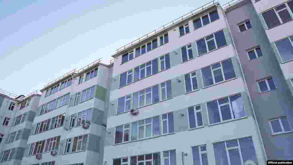 Ukraine, Crimea - Aksyonov Sergey handed over the keys to the apartment, 17Dec2015