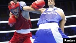 Лондон олимпиадасында рингке шыққан Моңғолия боксшысы. Лондон, 30 шілде 2012 жыл. (Көрнекі сурет)
