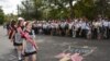 «Последний звонок» в одной из крымских школ, архивное фото