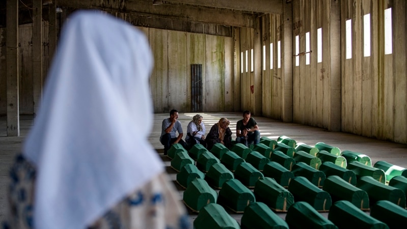 Srebrenicu vređaju, nadležni u Srbiji ćute
