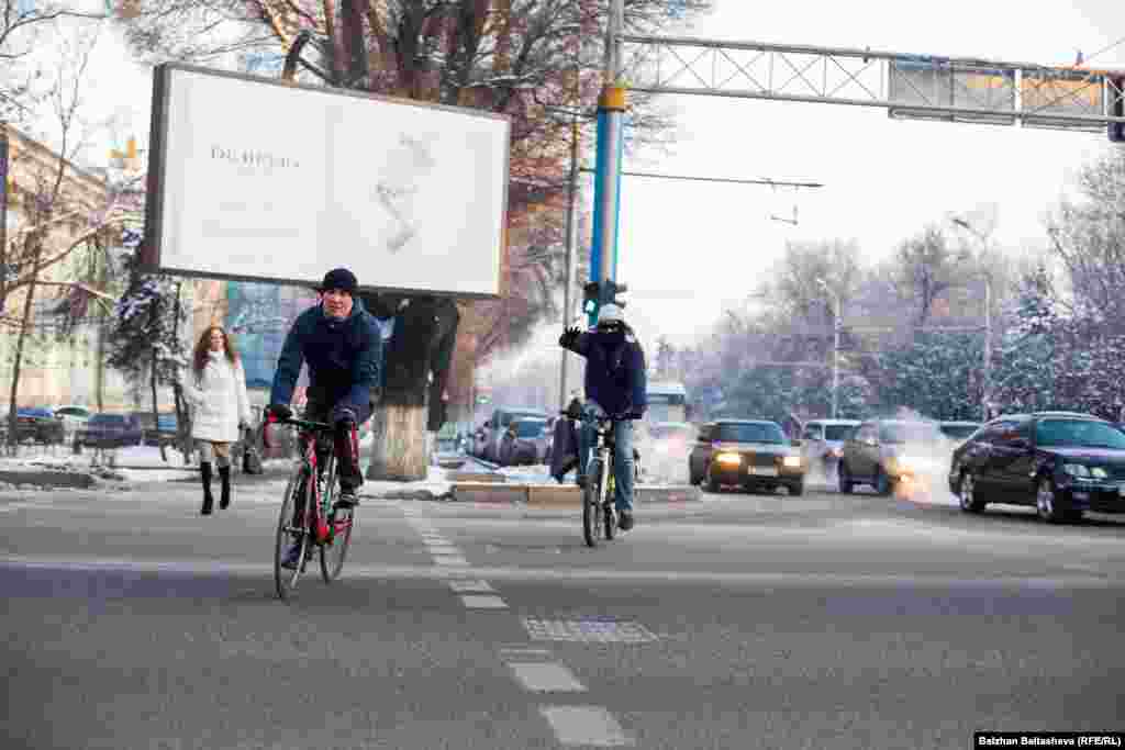 12 февраля - день акции &laquo;На работу на велосипеде зимой&raquo;. По большому счету, всё, что необходимо для участия, - отправиться на работу, по делам или на учёбу на велосипеде.&nbsp;