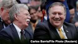 Këshilltari për siguri kombëtare, John Bolton dhe Sekretari amerikan i Shtetit, Mike Pompeo