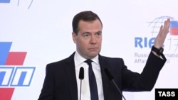 рускиот премиер Дмитри Медведев