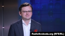 Кулеба нагадав, що, згідно з міжнародним правом, повну відповідальність за ситуацію на окупованому півострові несе держава-окупант