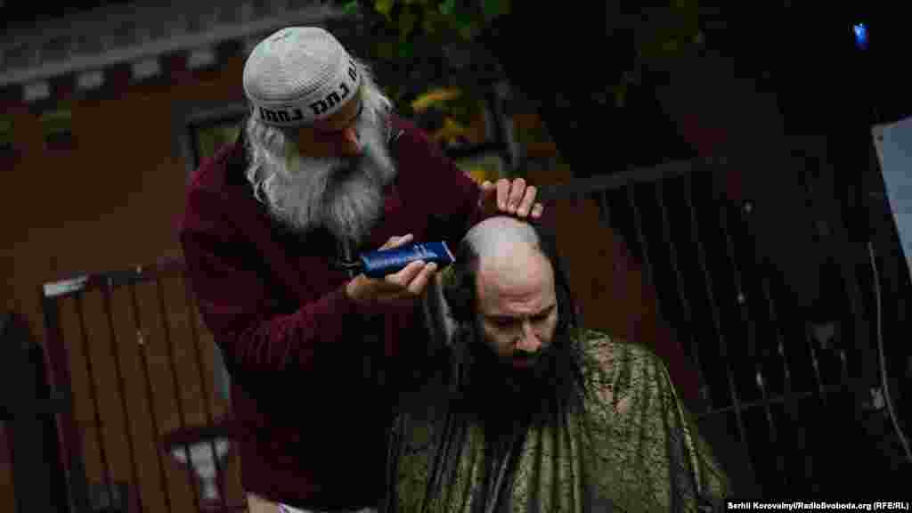 Pilgrim gets a traditional trim.