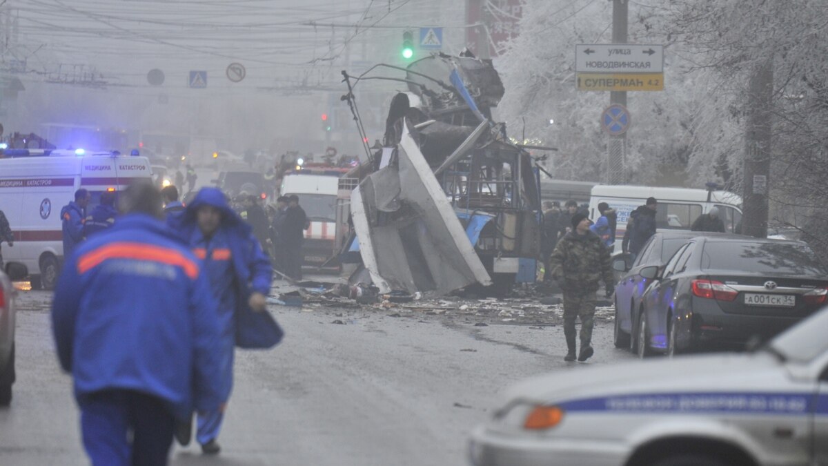 8 декабря 2013. Взрыв троллейбуса в Волгограде. 30 Декабря 2013 год Волгоград взрыв троллейбуса.