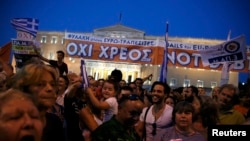 Protest anti-austeritate în fața Parlamentului de la Atena, 29 iunie 2015.
