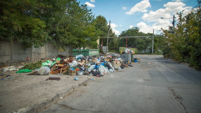 Российские власти Симферополя выдели еще 78 млн рублей на уборку города