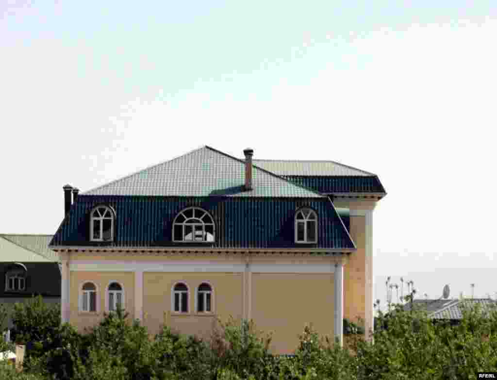 Бомпӯшиҳои рангини Душанбе #115