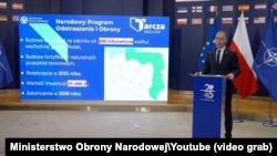 Намесьнік міністра нацыянальнай абароны Польшчы Цэзары Томчык расказвае пра пляны рэалізацыі праграмы абароны «Ўсходні шчыт»