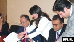 Nazirlər Azərbaycan qazının Yunanıstana nəqli ilə bağlı birgə memorandum imzalayırlar