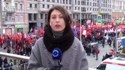 КПРФ проводит шествие в честь столетия революции