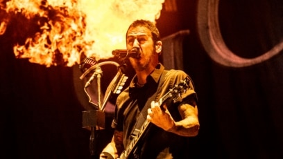 Той умее да превръща болката и страстта си в сурова