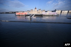 Dunărea crește la Budapesta, ar urma să culmineze la sfârșitul săptămânii.