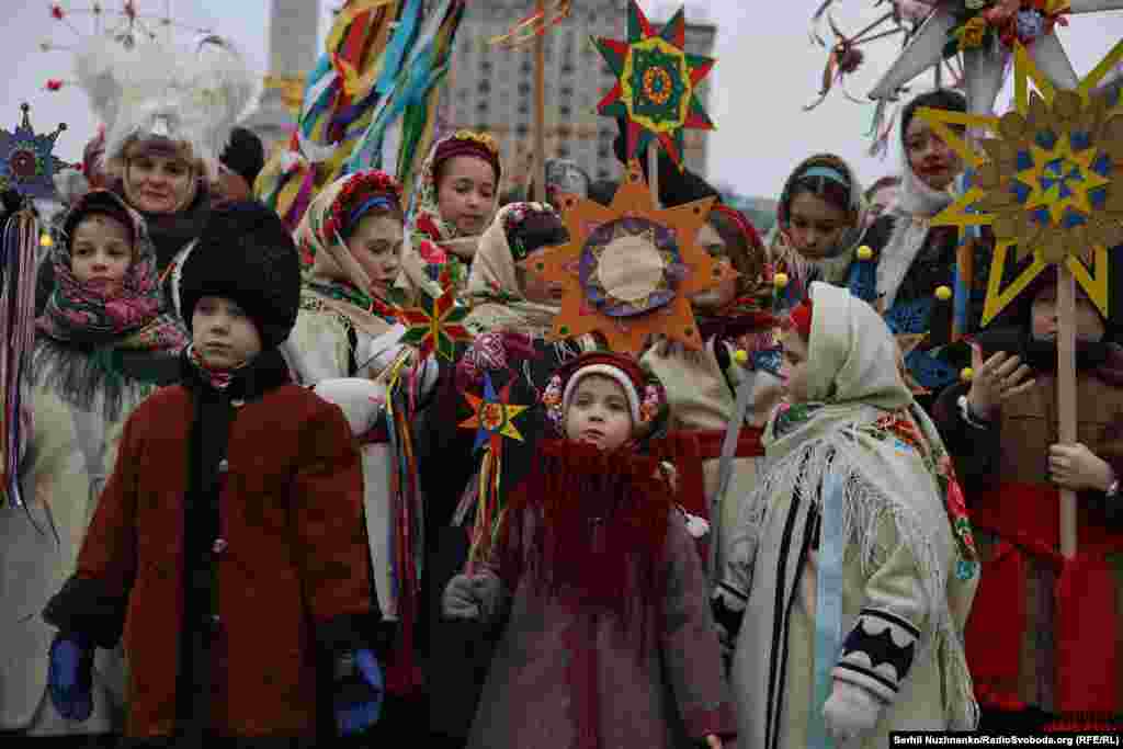 В українській традиції Вифлеємську зірку не тільки пов'язують з народженням Ісуса Христа, але і вважають символом «перемоги світла над темрявою»