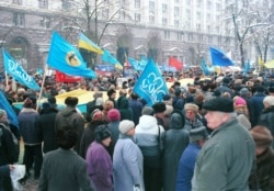 Під час акції «Україна без Кучми». Київ, майдан Незалежності, лютий 2001 року