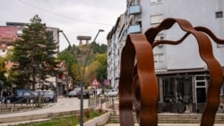 Mitrovica e Veriut.