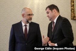 Fostul ministru UDMR al Dezvoltării, Attila-Zoltán Cseke (dreapta), cu liderul său de partid, Hunor Kelemen.