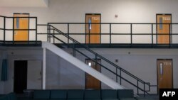 The man is being held at a U.S. immigration detention facility. (illustrative photo)