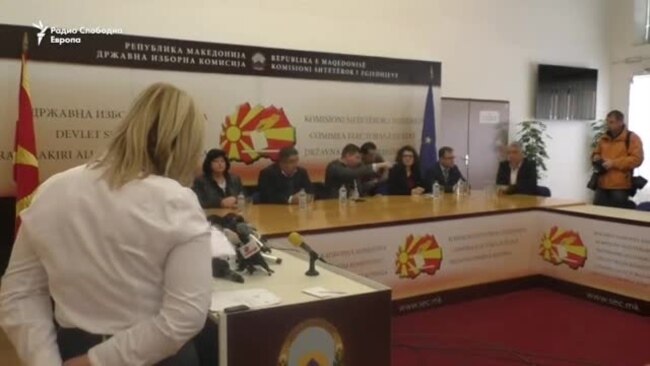 Врачени уверенијата од ДИК за освоени пратенички места
