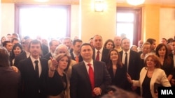 Премиерот Никола Груевски во новиот театар.