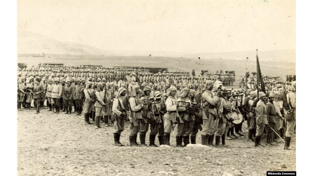 Osmanlı qoşunları Süveyş kanalına hücuma hazırlaşır - 1914