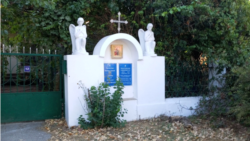 У греческой православной церкви в станице Благовещенской