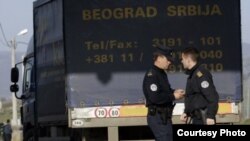 Kosovska granična policija na prelazu Merdare između Srbije i Kosova, ilustrativna fotografija