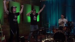 'We Need Money': Russian Indie Bands Livestream During Lockdown