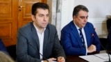 Кирил Петков (вляво) и Асен Василев, лидери на „Продължаваме промяната“. Снимката е архивна.