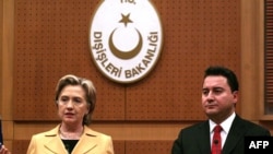 Hillary Clinton and her Turkish counterpart Ali Babacan in Ankara