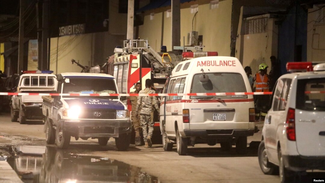 Somalijske specijalne snage ispred hotela Elite, Mogadiš