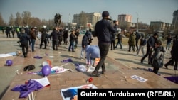 Место, откуда должен был пойти марш в поддержку женщин. Бишкек. 8 марта 2020 года.
