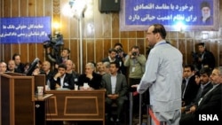 Иранский предприниматель Амир Хосрави на суде. 11 марта 2012 года.