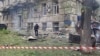 У центрі Одеси пошкоджень зазнали обʼєкти цивільної інфраструктури: фасад та скління чотириповерхового житлового будинку та прилеглих будівель, а також припарковані поруч легкові автомобілі