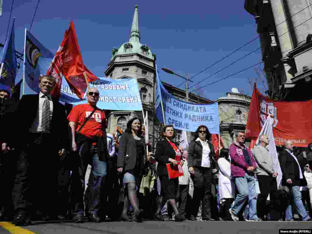 Protest prosvetara i još nekoliko sindikata u Beogradu, 25. mart 2011, fotografije: Vesna Anđić