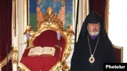 Патриарший наместник Константинопольской патриархии Армянской Апостольской церкви архиепископ Арам Атешян