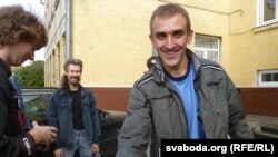 Зьміцер Шурхай пасьля выхаду зь мінулых «сутак» у Берасьці.