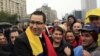 Victor Ponta (PSD) face o baie mediatică alături de sindicaliști protestatari