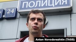 Роман Доброхотов